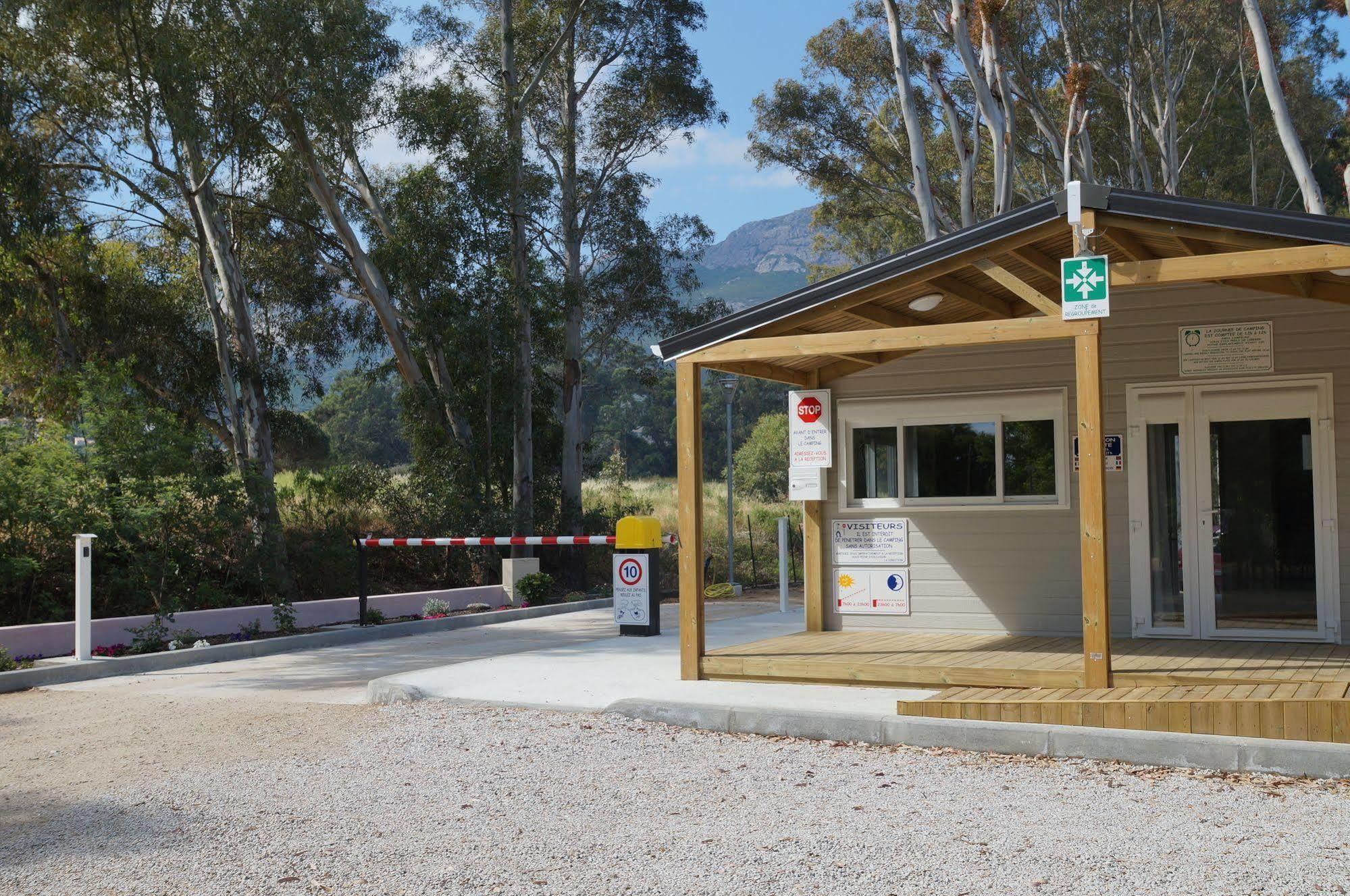 Camping International Calvi  Eksteriør bilde